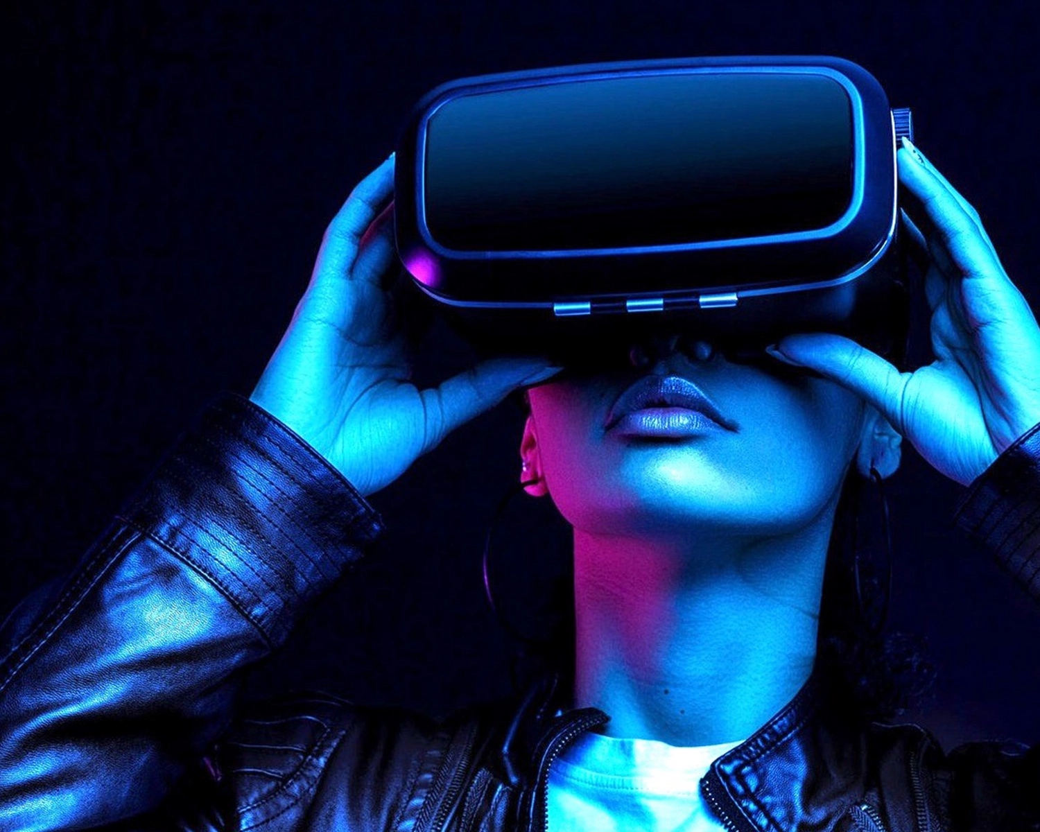 A woman wears a virtual reality headset at NDIS registered disability service Distinctive Options